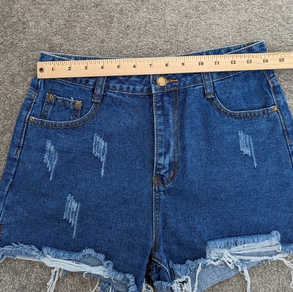 HERITAGE Falmer high rise distressed raw denim shorts size Medium / Large - Picture 10 of 11